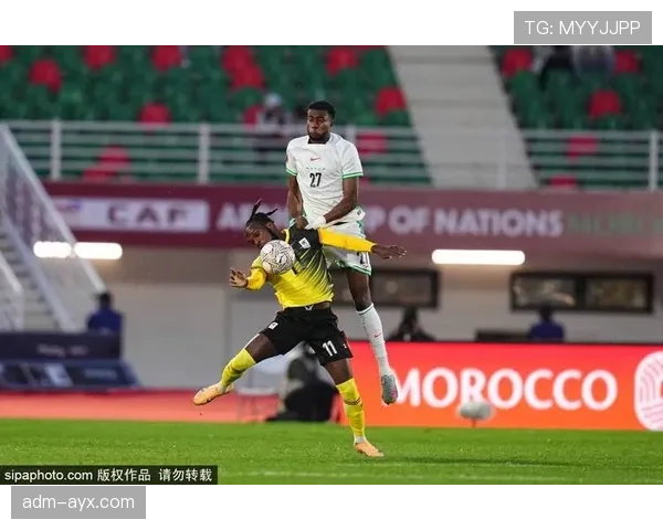 阿拉维斯定位球战术建奇功，团队默契配合助球队再创胜利奇迹