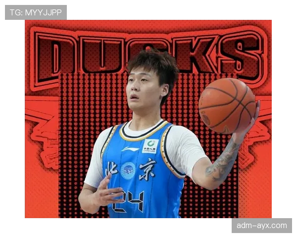 赵睿打完球拎着名牌袋子进私人会所，我的工资卡要申请休假了